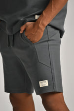 מכנסי שורט לגברים