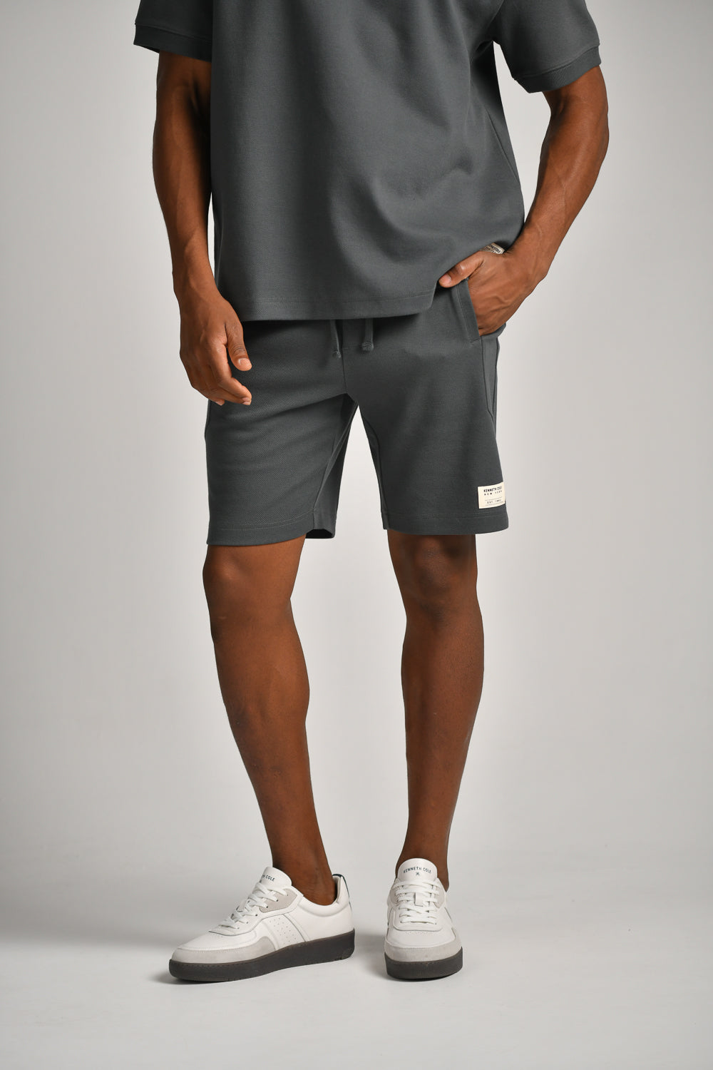 מכנסי שורט לגברים