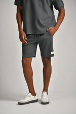 מכנסי שורט לגברים