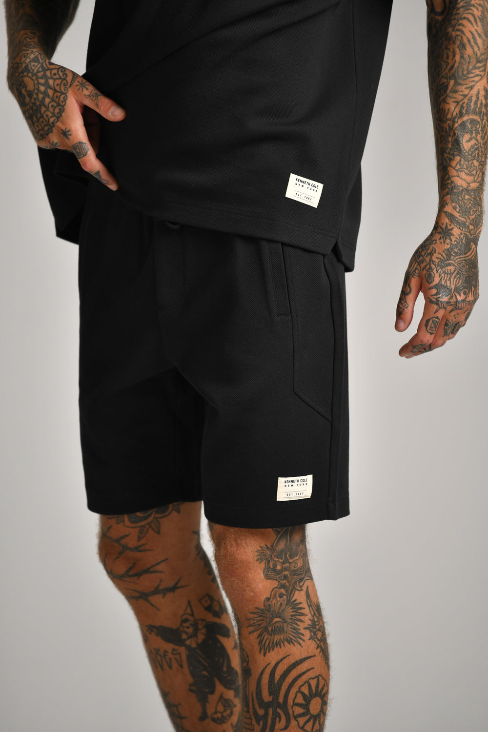 מכנסי שורט לגברים