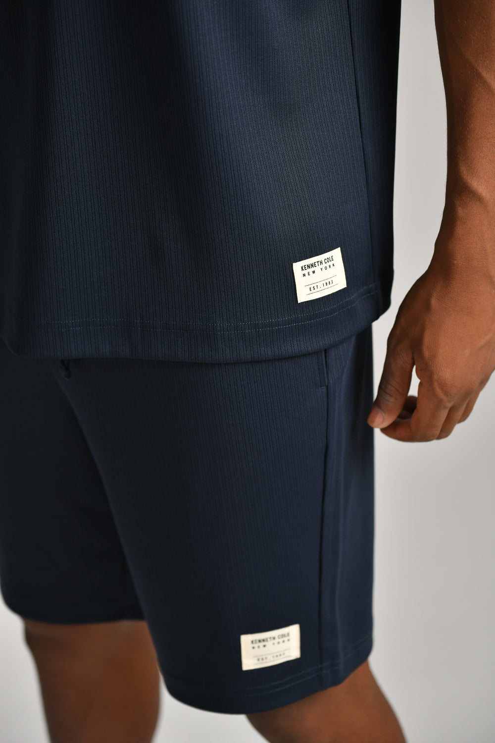 טישירט קצרה מבד ריב