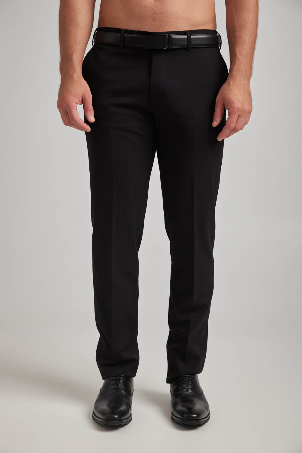 מכנסיים מחוייטים לגברים