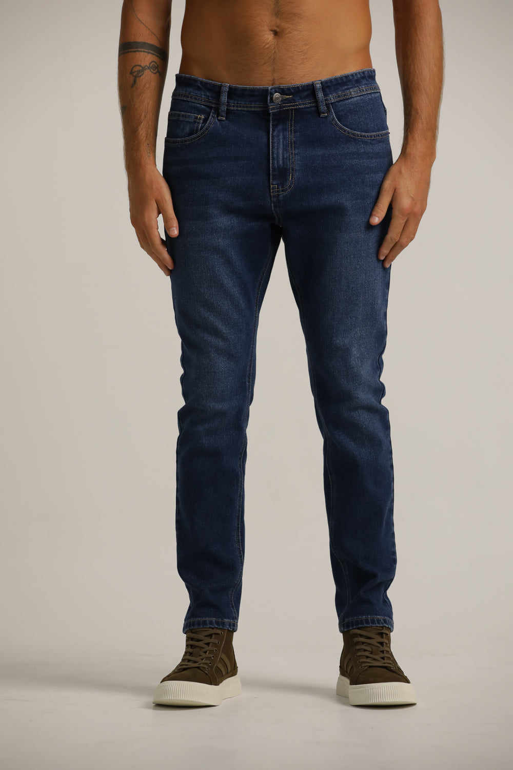 מכנסי ג'ינס בגזרה סקיני | קנת קול