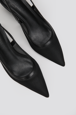 סנדלי עקב נשים