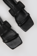 סנדל נשים שטוח