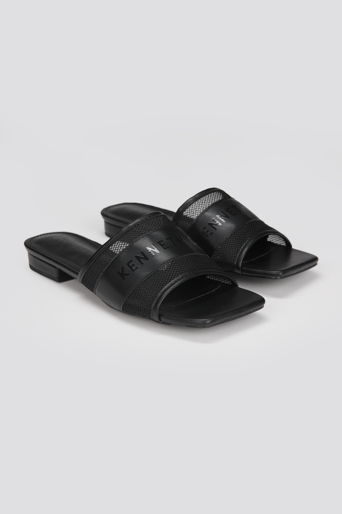 סנדל נשים שטוח