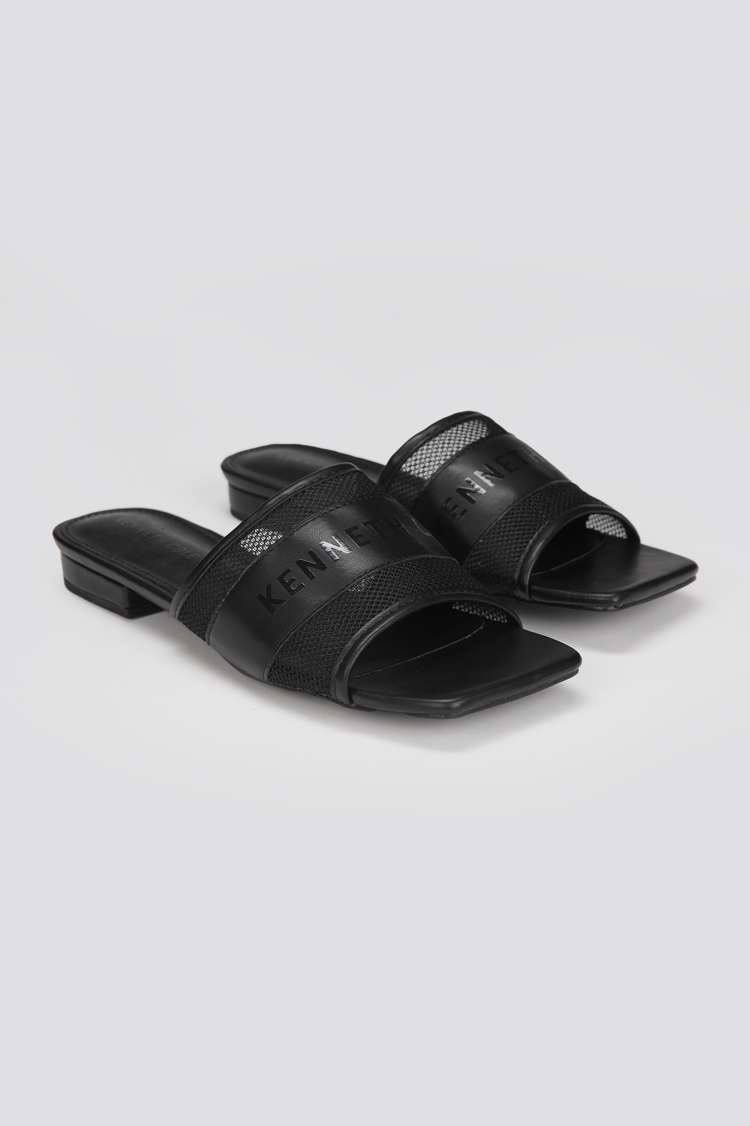 סנדל נשים שטוח