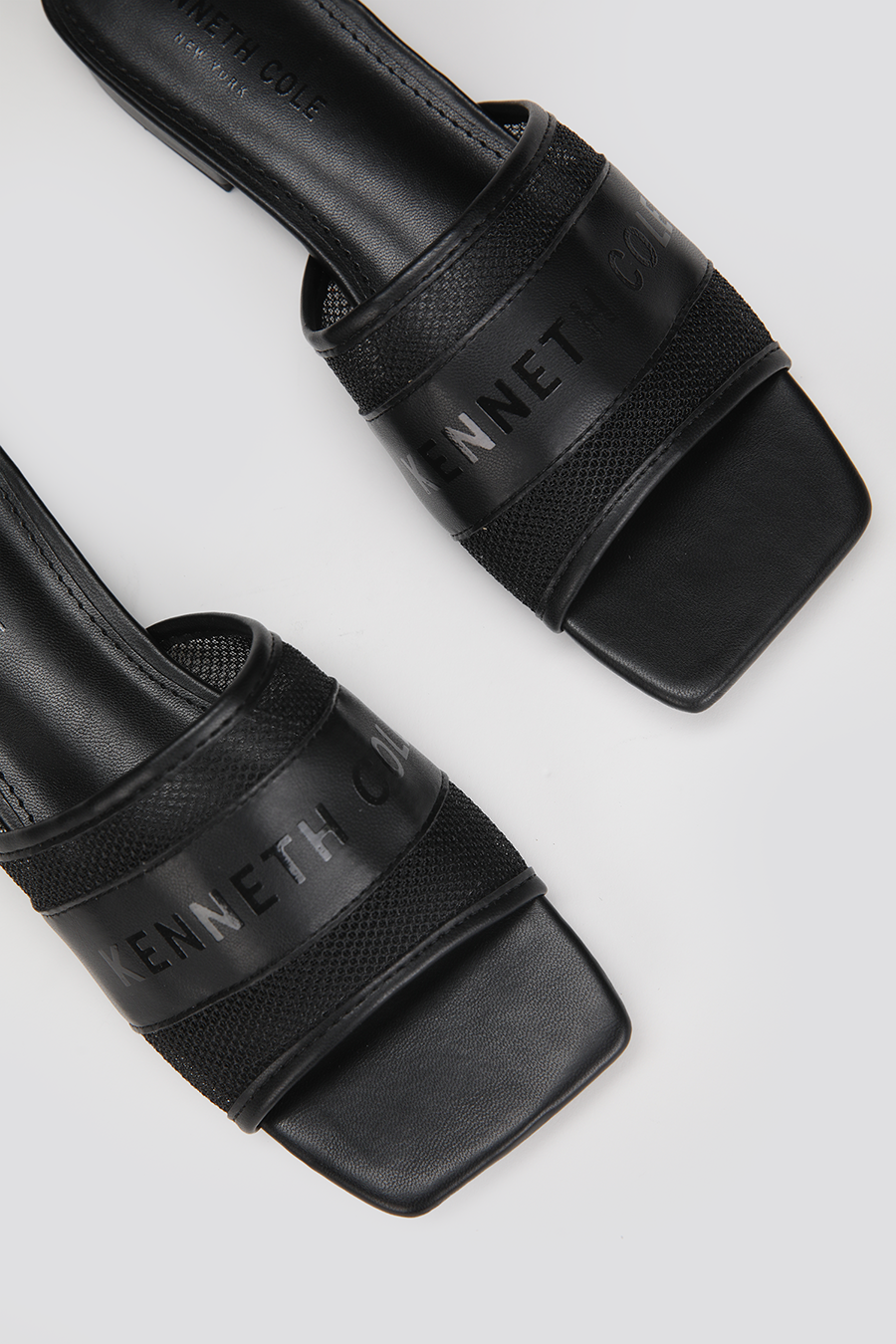 סנדל נשים שטוח