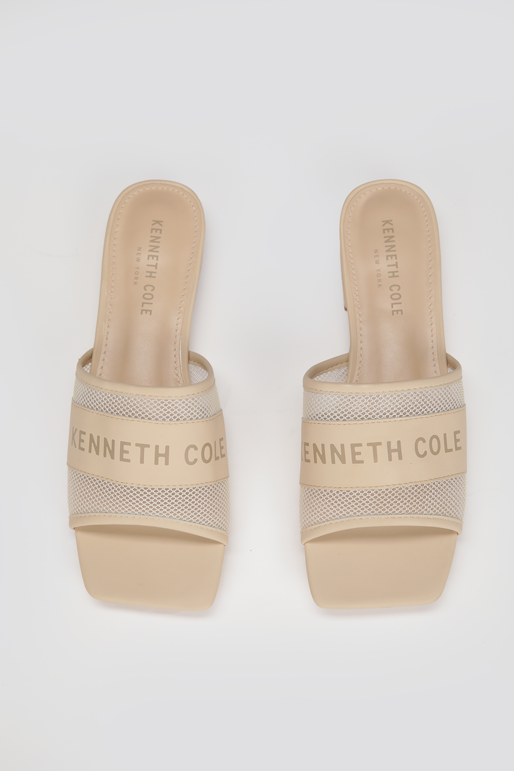 כפכפים שטוחים לנשים