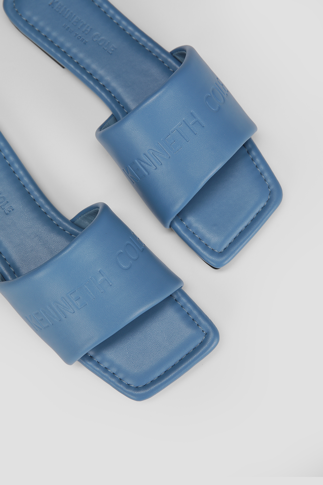 סנדל נשים שטוח