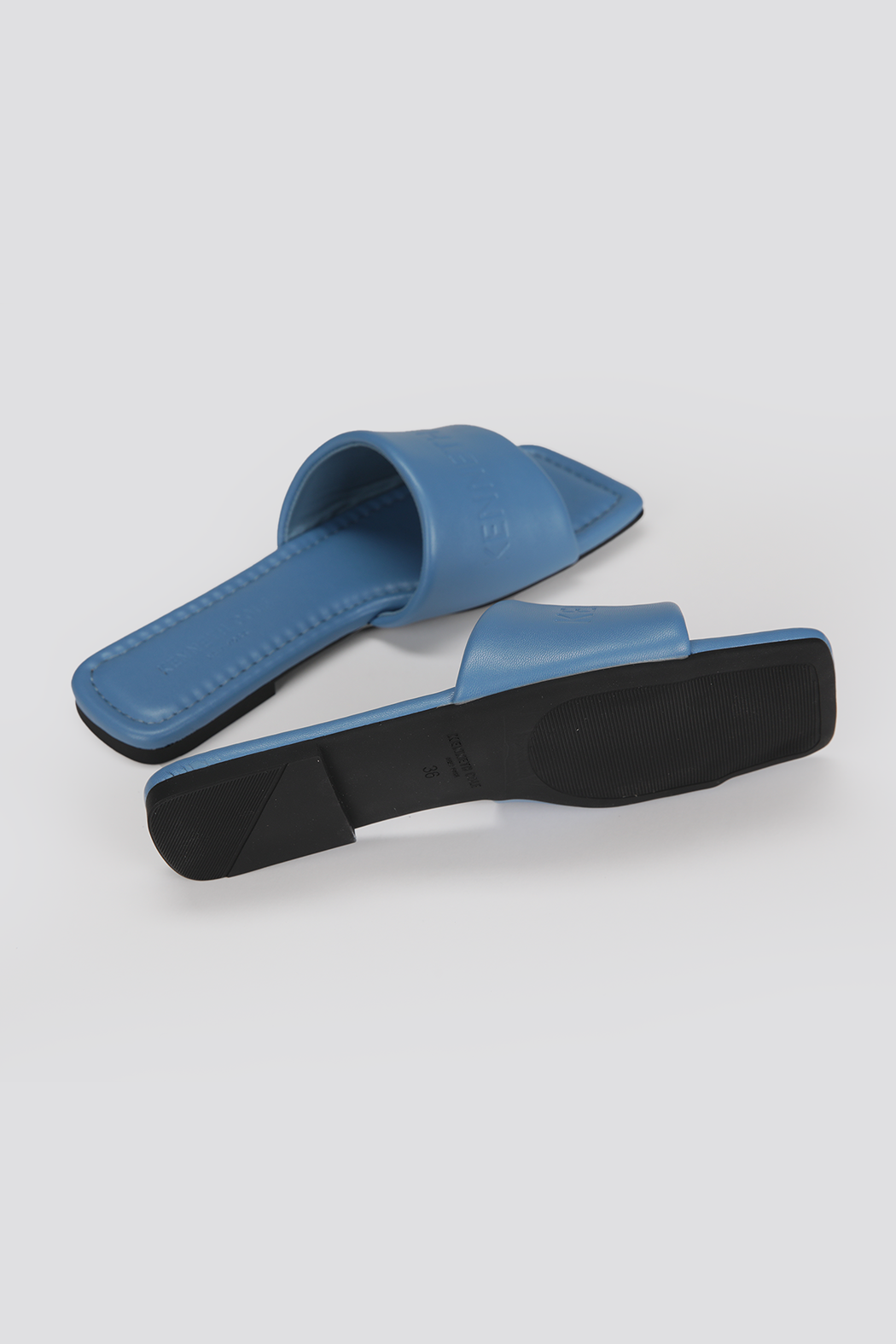 סנדל נשים שטוח