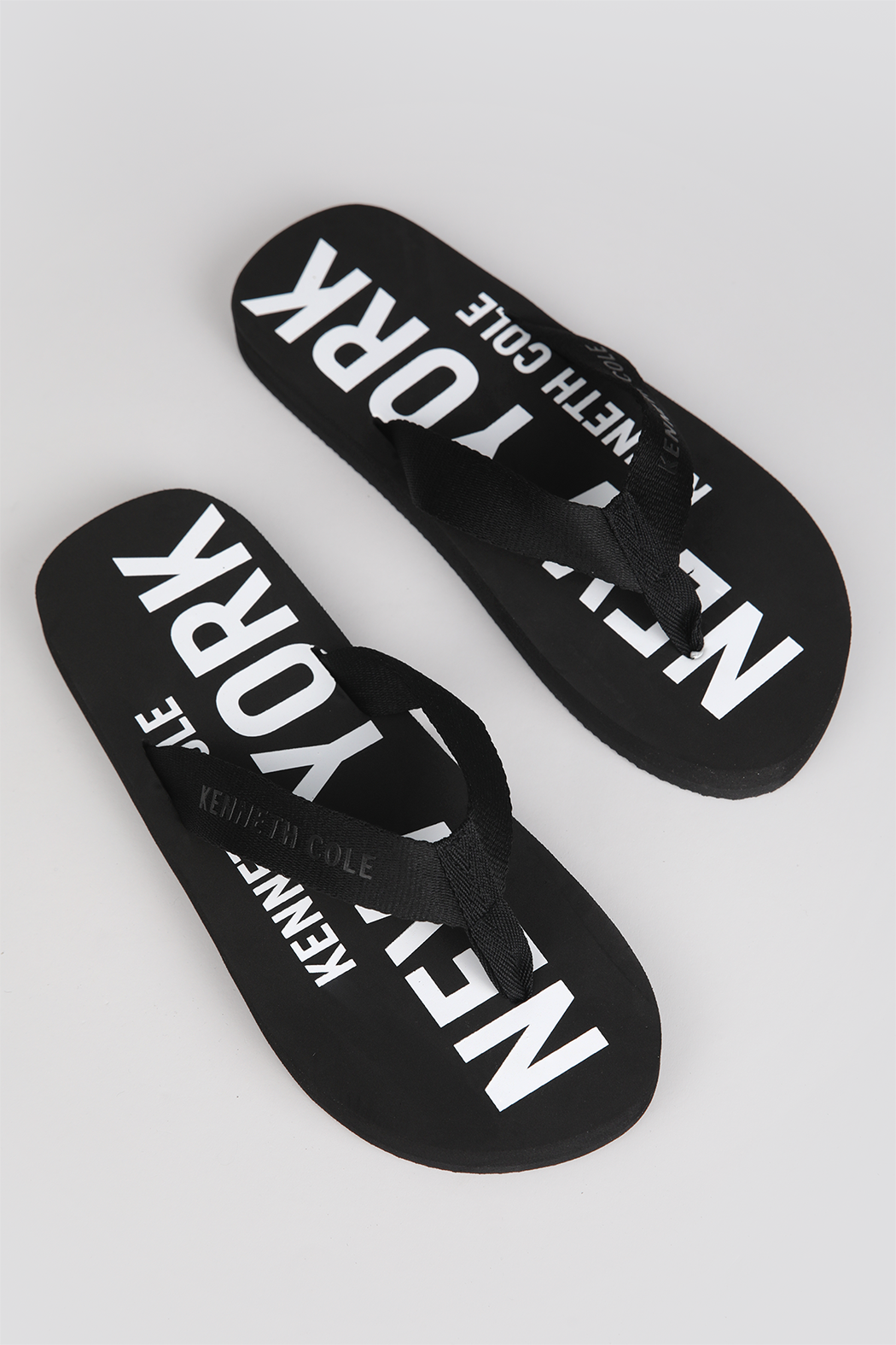 כפכפי אצבע לגברים 