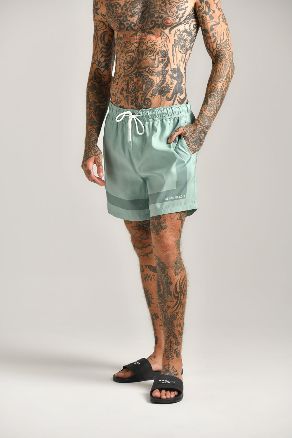 מכנסי בגד ים לגברים