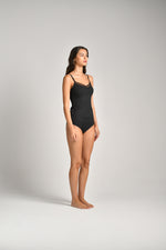 גופייה חתוכה ללא תפר עשויה מבד ריב | קנת קול