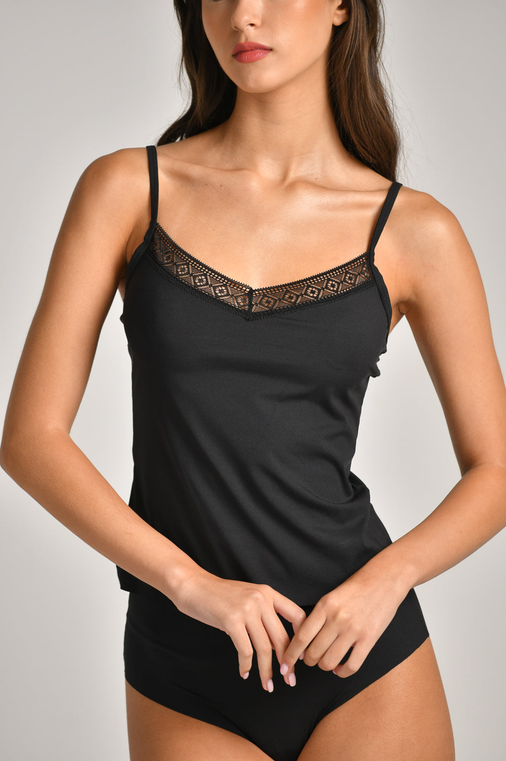 גופייה חתוכה ללא תפר עשויה מבד ריב | קנת קול