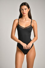 בגד גוף חתוך ללא תפר מבד ריב | קנת קול