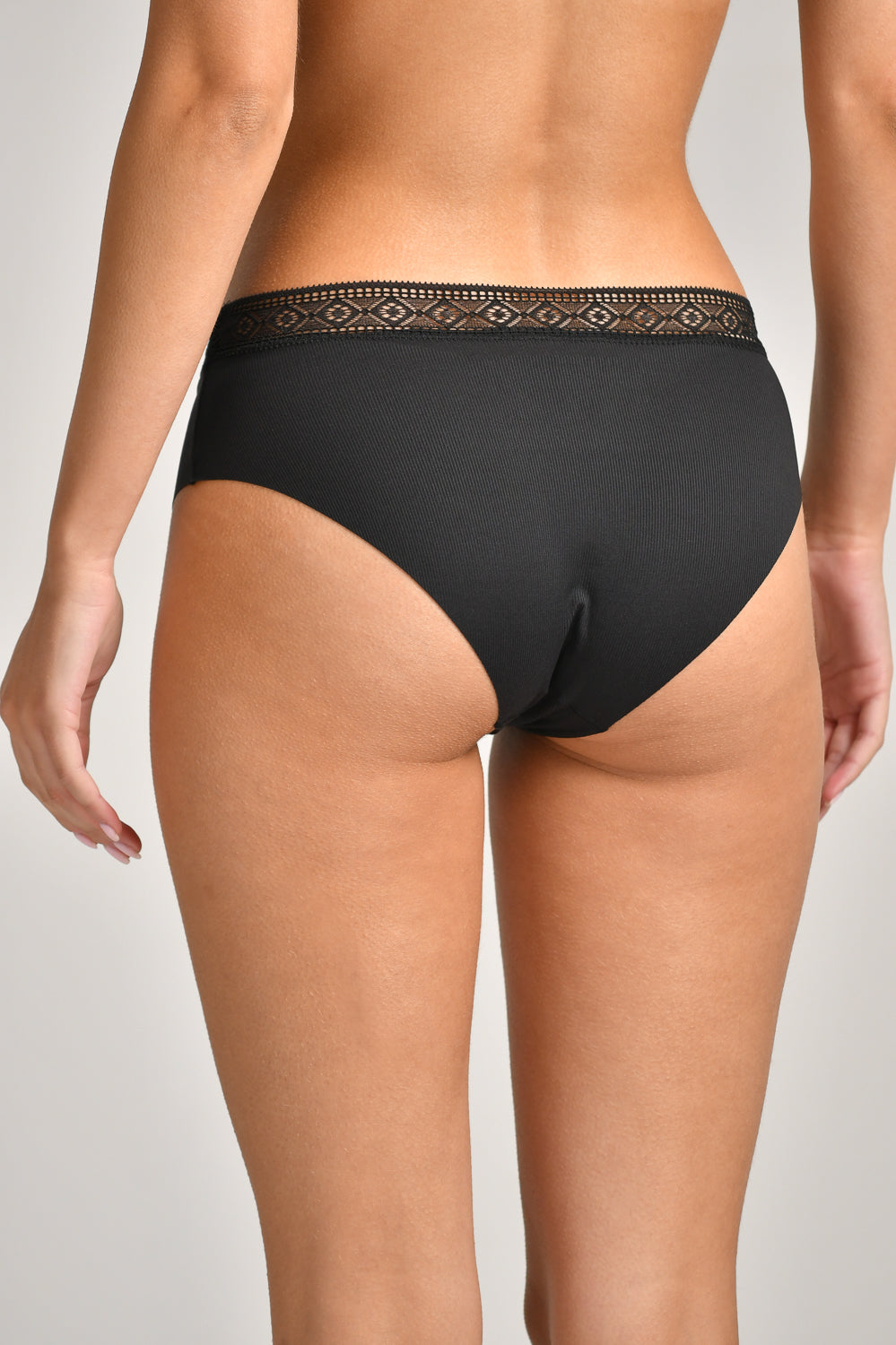 תחתון ברזילאי ללא תפר מבד ריב | קנת קול