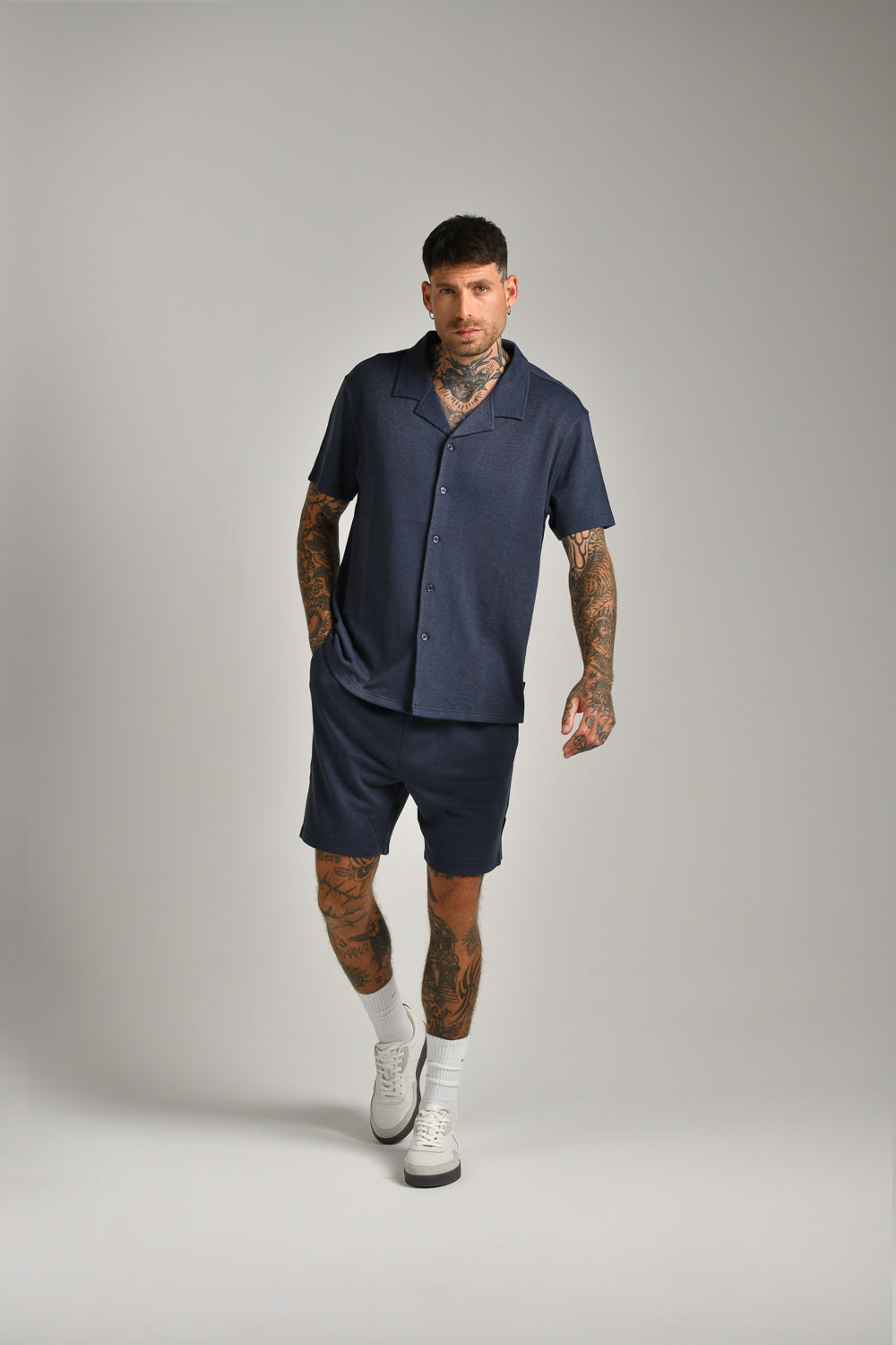 חליפת פנאי קצרה לגברים