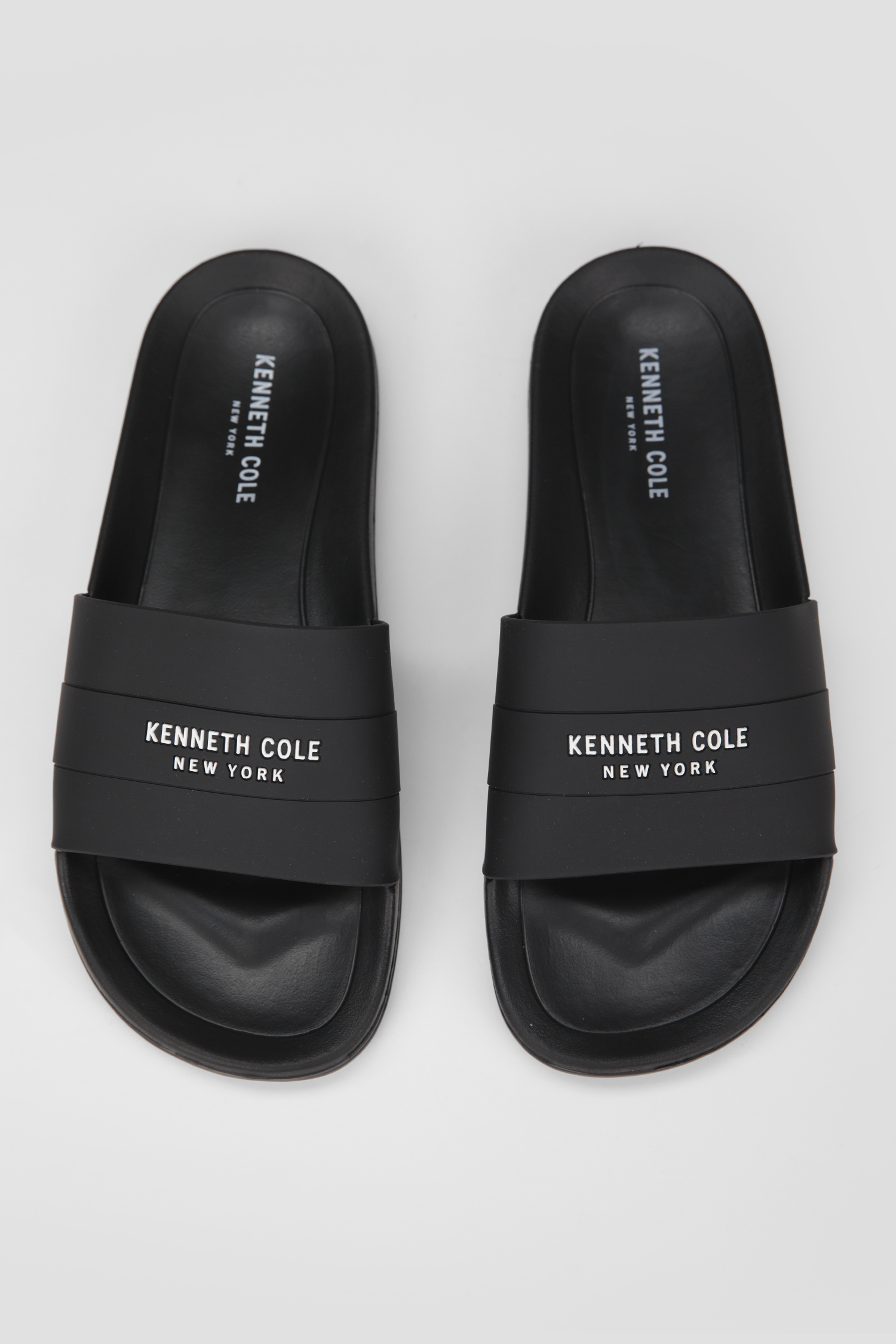 כפכפים לגברים בצבע שחור 
