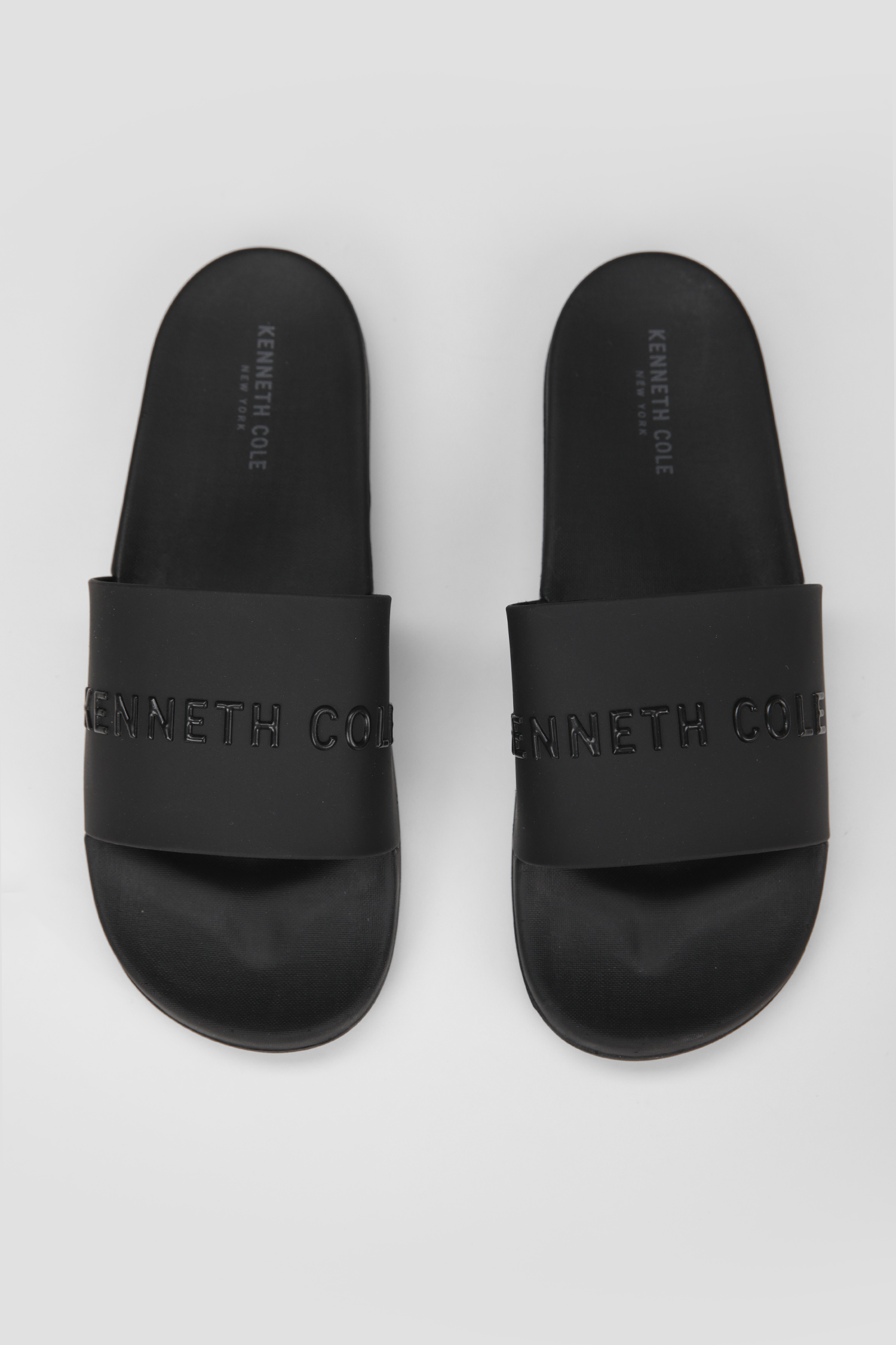 כפכפים לגברים בצבע שחור 