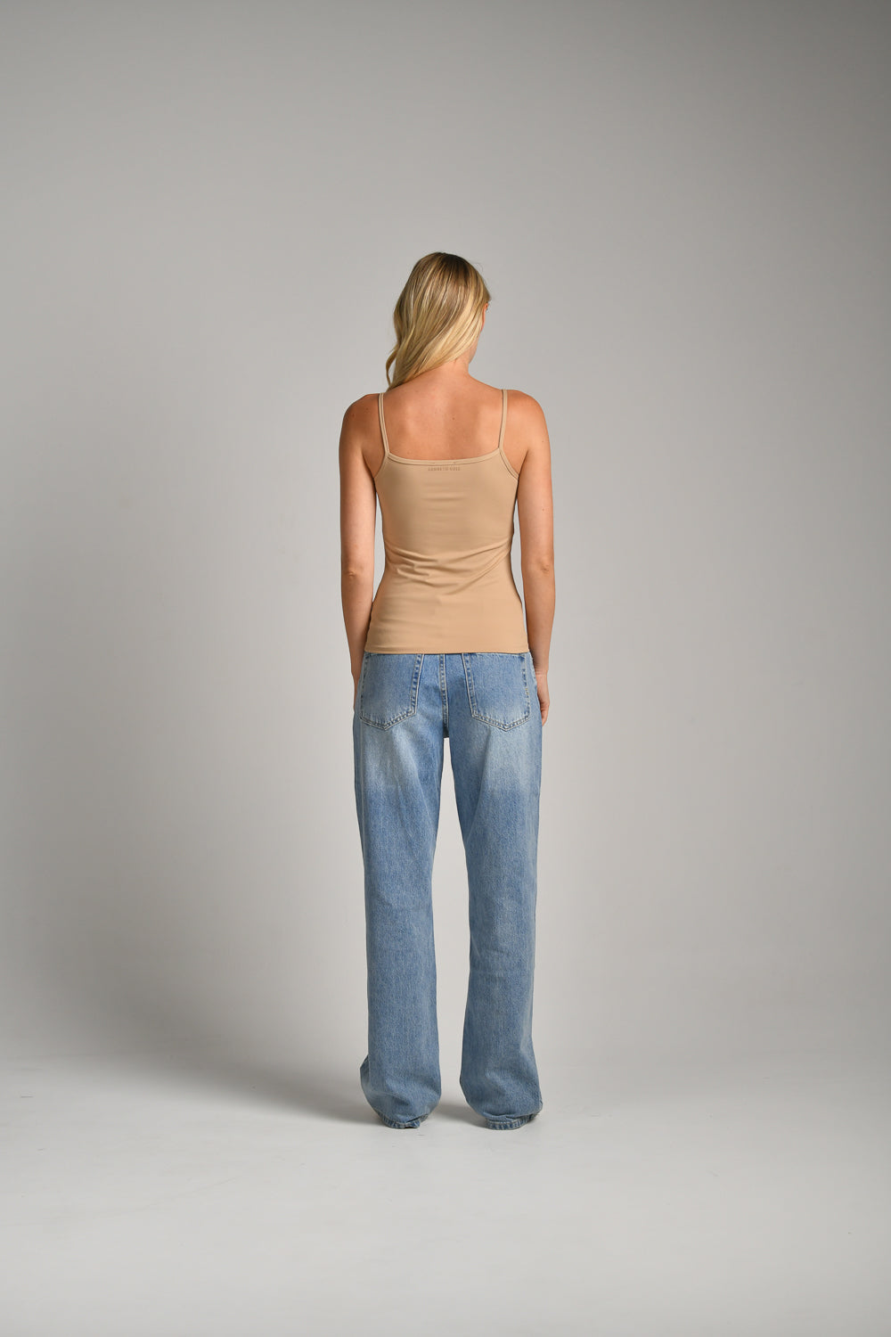 גופיית ספגטי מבד אלסטי 