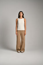 גופייה מבד אלסטי לנשים