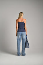 גופיית ספגטי מבד אלסטי 