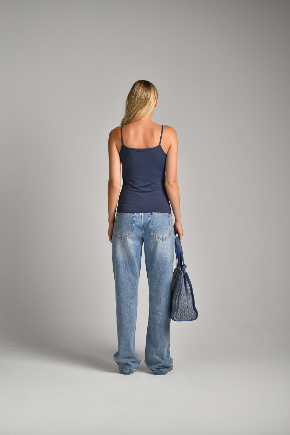 גופיית ספגטי מבד אלסטי 