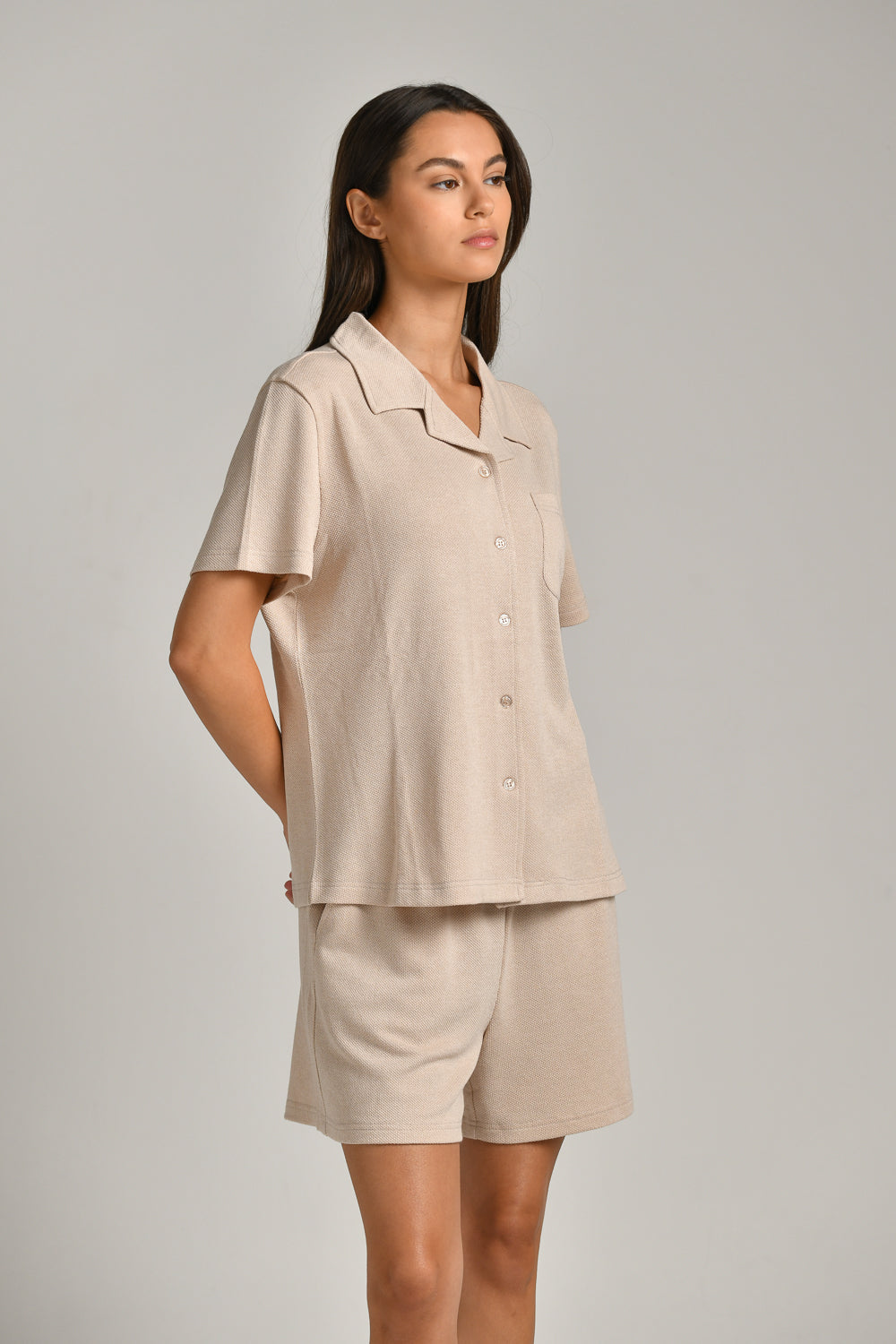 חליפת בויפרנד קצרה לנשים