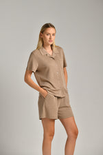 חליפת בויפרנד קצרה לנשים