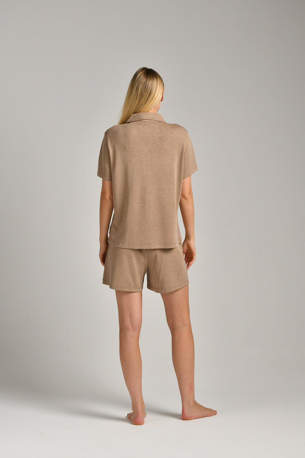 חליפת בויפרנד קצרה לנשים