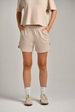 שורט פיקה לנשים