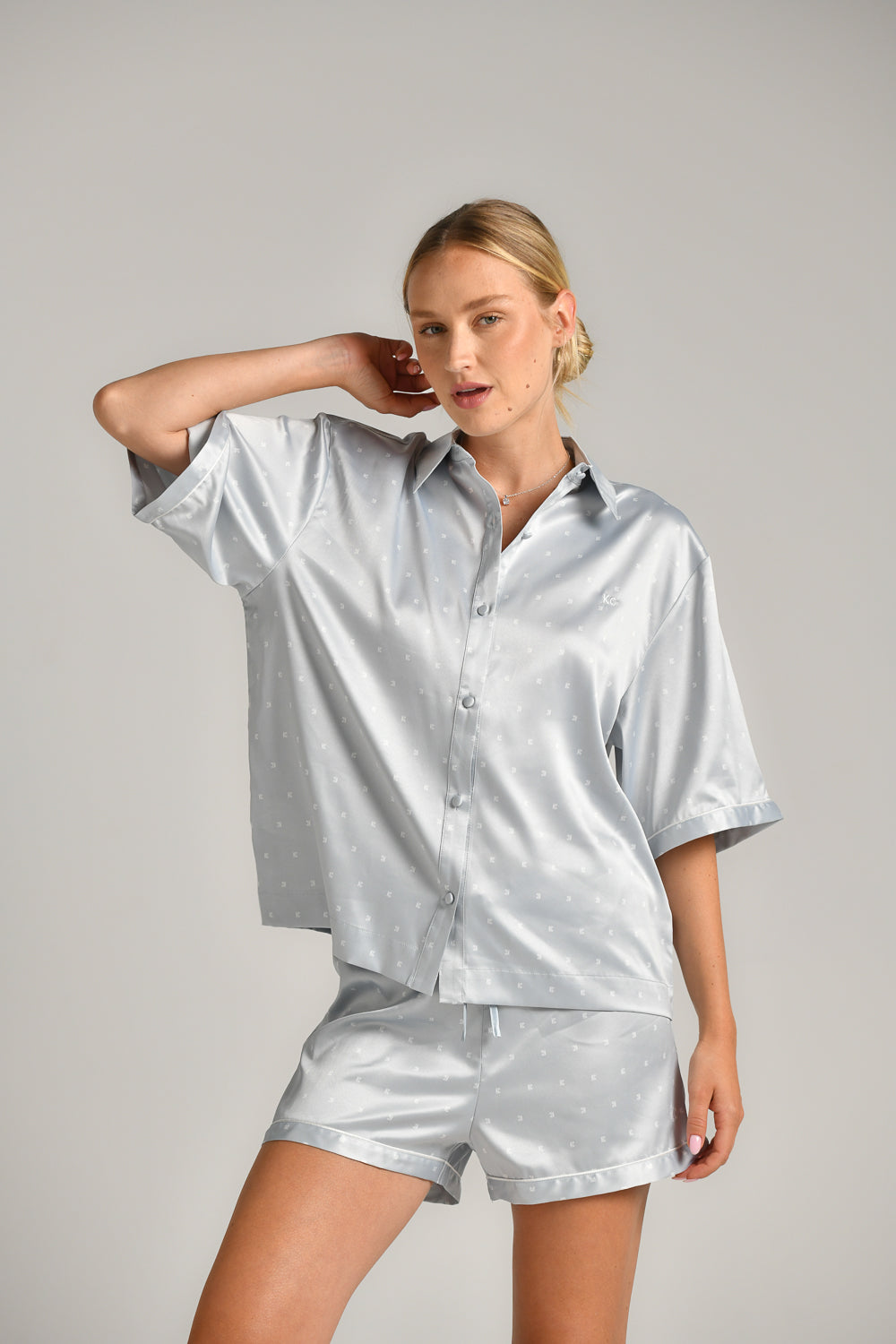 סט פיג'מה קצרה לנשים