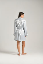 חלוק בית לנשים