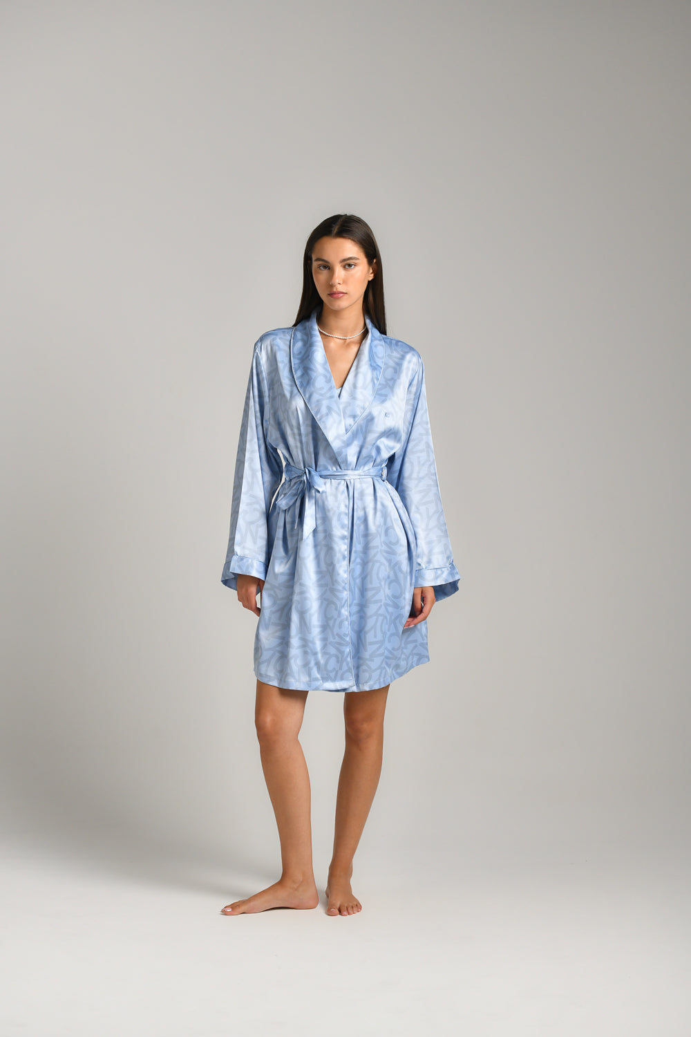 חלוק בית לנשים