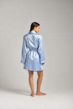 חלוק בית לנשים