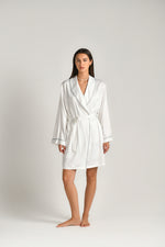 חלוק בית לנשים