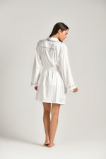 חלוק בית לנשים