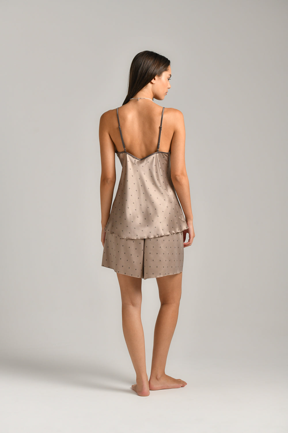 סט פיג'מה קצרה לנשים