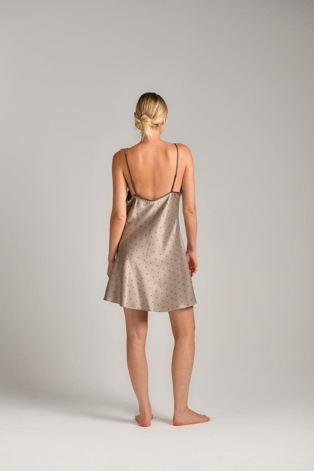 כותונת בית קצרה לנשים