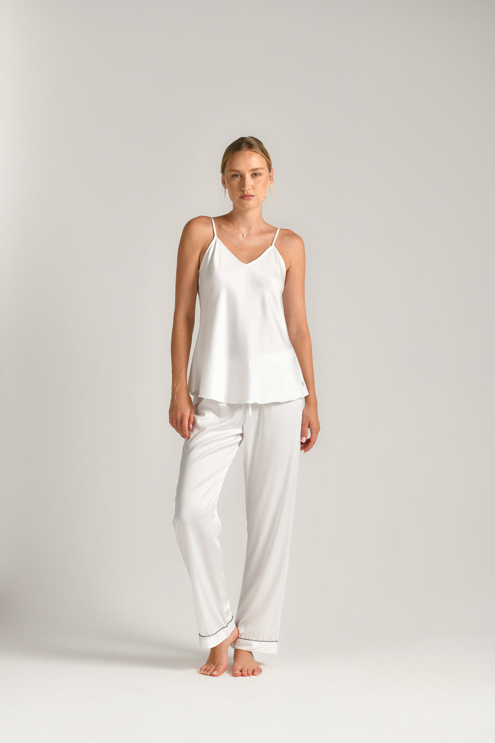 סט פיג'מה שלושה חלקים לנשים