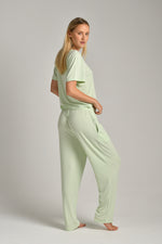 חולצת קרופ טופ סופט לנשים 