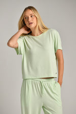 חולצת קרופ טופ סופט לנשים 