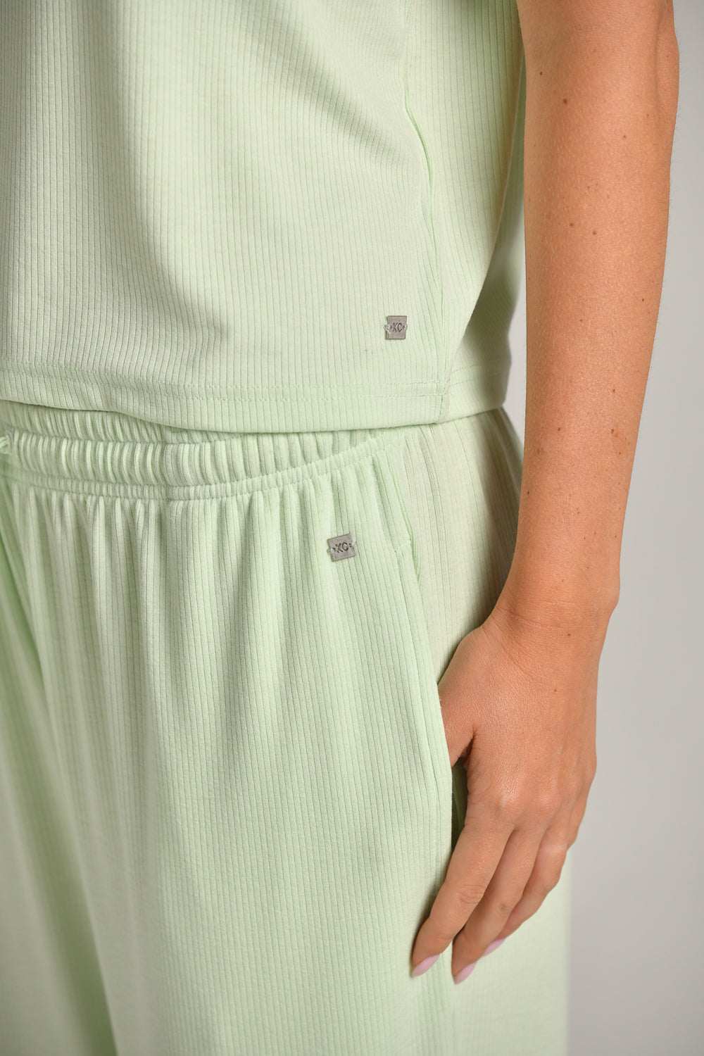 מכנסיים ארוכים סופט ריב לנשים