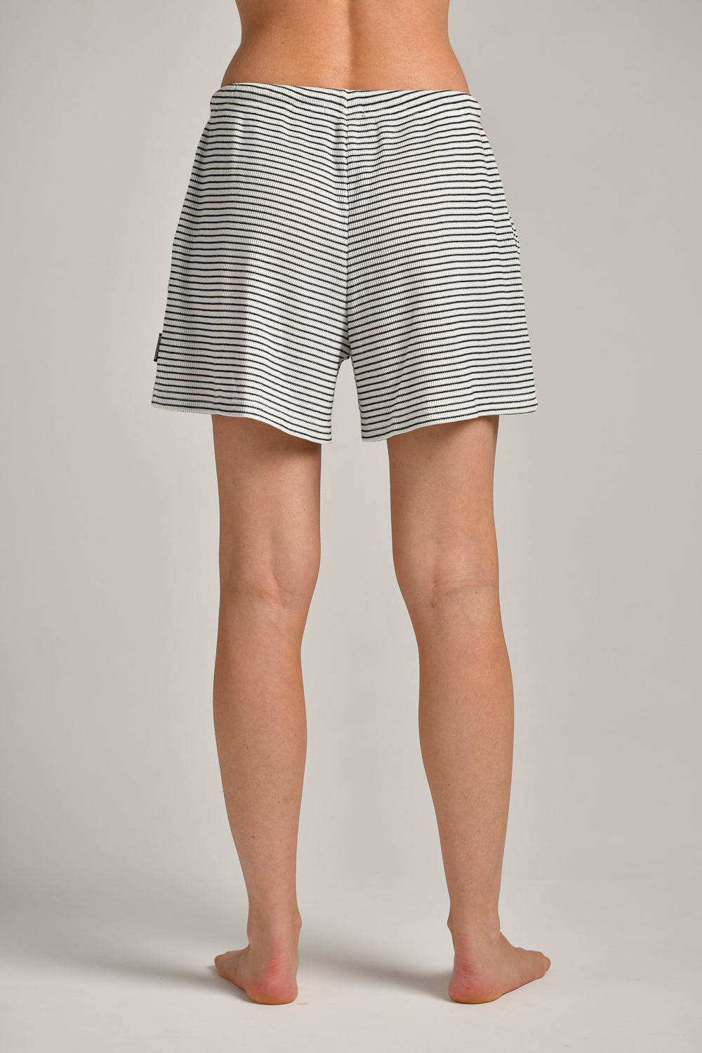 חליפת בויפרנד פסים לנשים