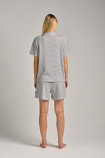 חליפת בויפרנד פסים לנשים