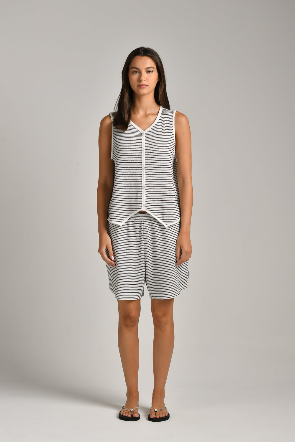 וסט פסים לנשים