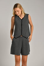 וסט פסים לנשים