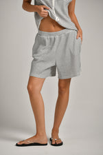 מכנסי שורט פסים