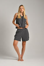 מכנסי שורט פסים